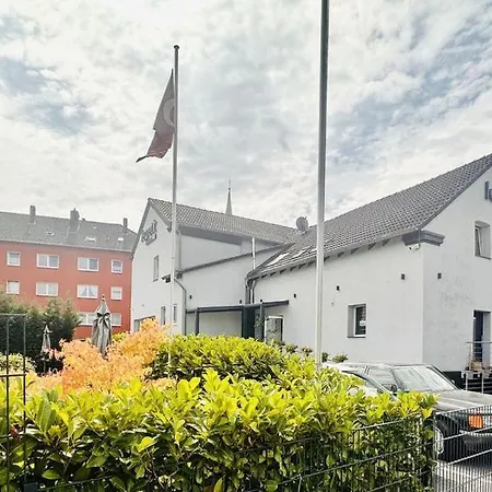 Le Petit - Ihre In Gasthof Essen