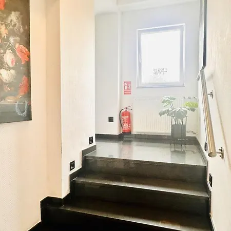 Le Petit - Ihre In Έσσεν